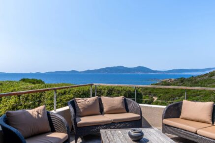Coti-Chiavari, South Shore, 2 villas, Swimming pool, 7 bedrooms, sea view, walking distance to the beach.”