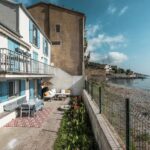 Lavasina, beachfront apartment, 1 bedroom, large terrace, panoramic sea view