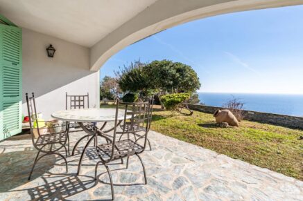 Miomo, 6 bedroom villa, swimming pool, panoramic sea view, walking distance to the beach