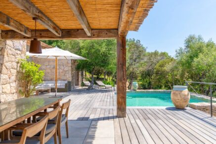 Olmeto, villa 2 chambres, pied dans l’eau, piscine, vue mer,