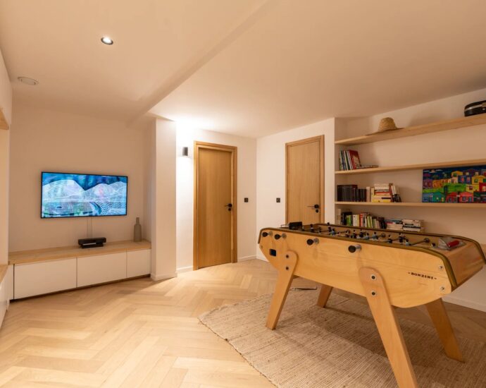 Lecci, Villa d’architecte, 5 chambres, piscine, vue montagne, proche plage