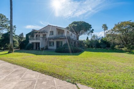 Exclusivité – Lido de la Marana, villa 4 chambres, piscine, terrain de tennis, plage à pied