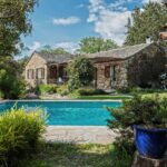 Saint Florent, propriété en pierres sur parc arboré, piscine, proche plage