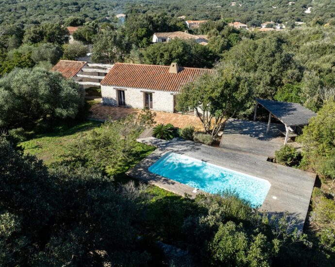 Bonifacio, Bergerie, Piscine, 2 chambres