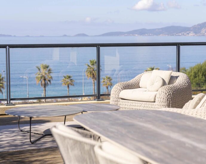 Exclusivité, Rive Sud Ajaccio, Porticcio, Penthouse, vue mer panoramique, 3 chambres, plages à pied