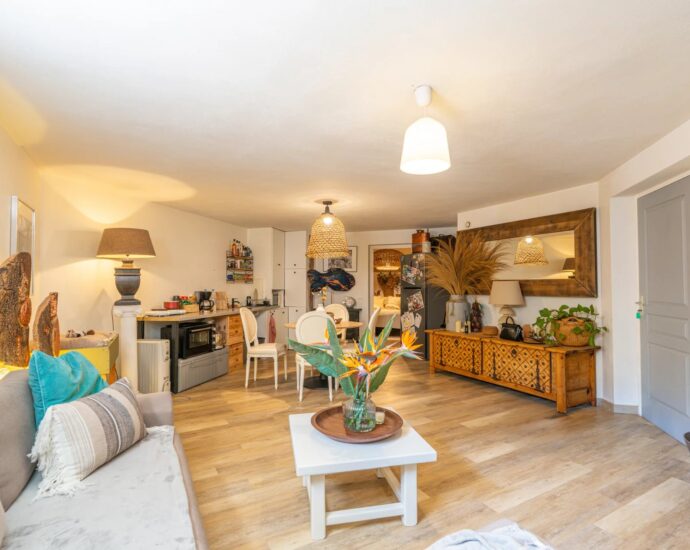 Exclusivité, Porto-Vecchio, propriété 7 chambres, piscine