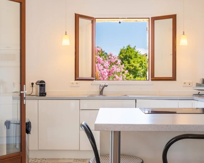 Sant’Antonino, villa type bergerie, 3 chambres, piscine, vue mer