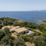 Coti-Chiavari, South Shore, 2 villas, Swimming pool, 7 bedrooms, sea view, walking distance to the beach.”