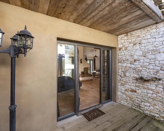 Bonifacio, Shepherd’s House, Pool, 3 Bedrooms