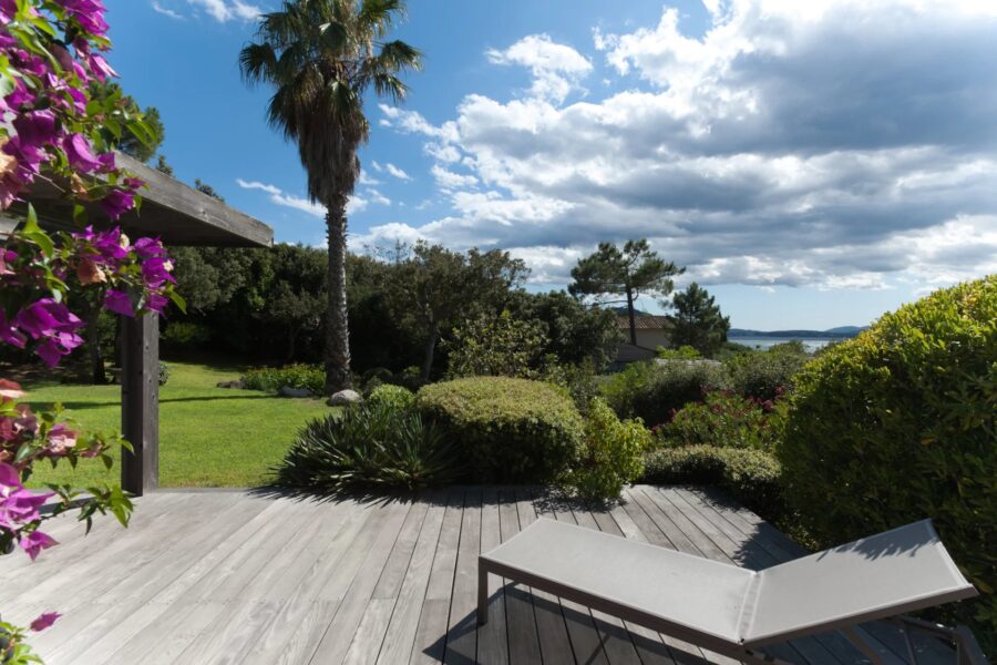 Porto-Vecchio, Domaine de Cala Rossa, 7 bedroom villa, swimming pool, walking distance to the beach
