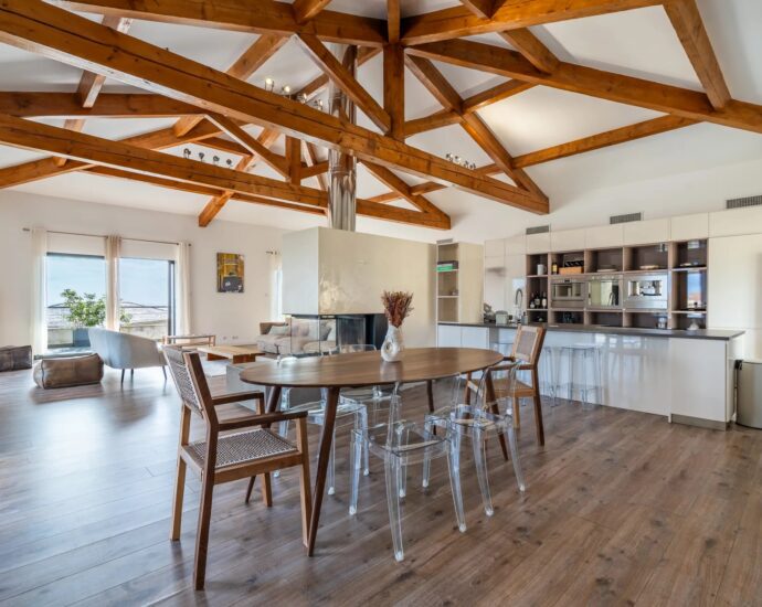 Bastia, San-Martino-di-Lota, penthouse, sea view, 4 bedrooms, near the beach