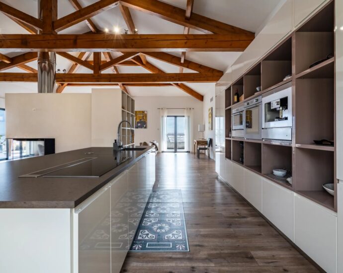 Bastia, San-Martino-di-Lota, penthouse, sea view, 4 bedrooms, near the beach