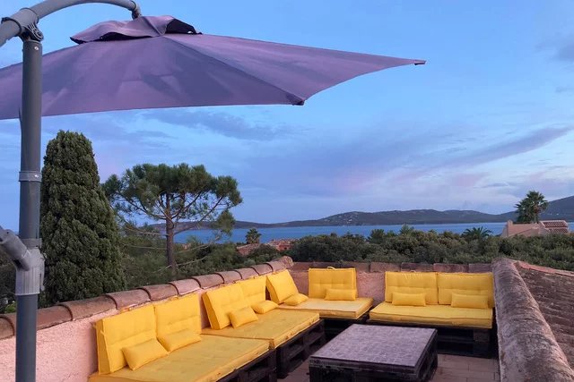 Porto-Vecchio, Domaine de Cala Rossa, villa 5 chambres, vue mer et plage à pied