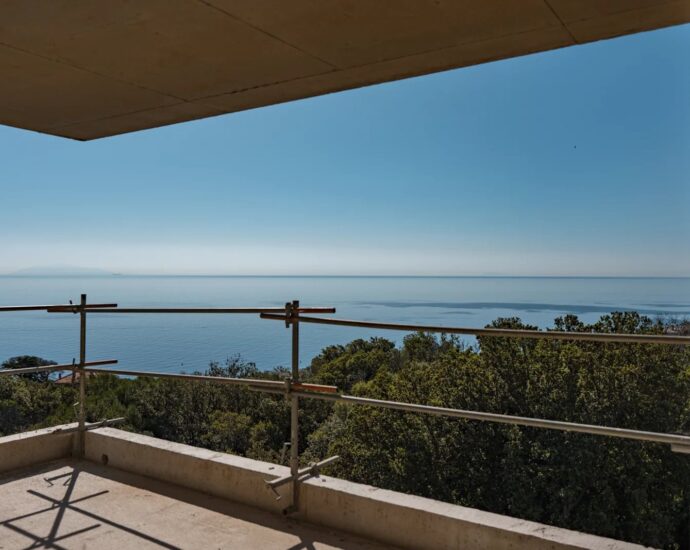 Ville di Pietrabugno. appartement neuf. 2 chambres. vue mer