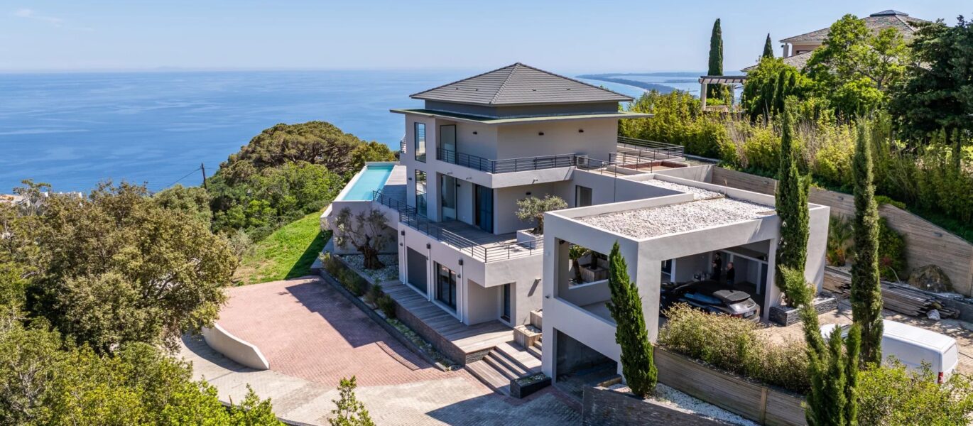 Bastia, Villa, Exclusivité, 4 chambres, piscine, vue panoramique mer