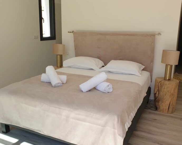 Capicciola –  Villa mitoyenne T6, sans vis à vis,  vue mer, proche plage