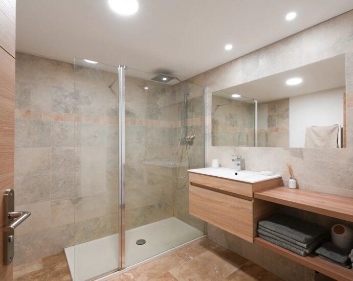 Sea View Villa in Bastelicaccia – 5 Bedrooms, 2 Independent Apartments