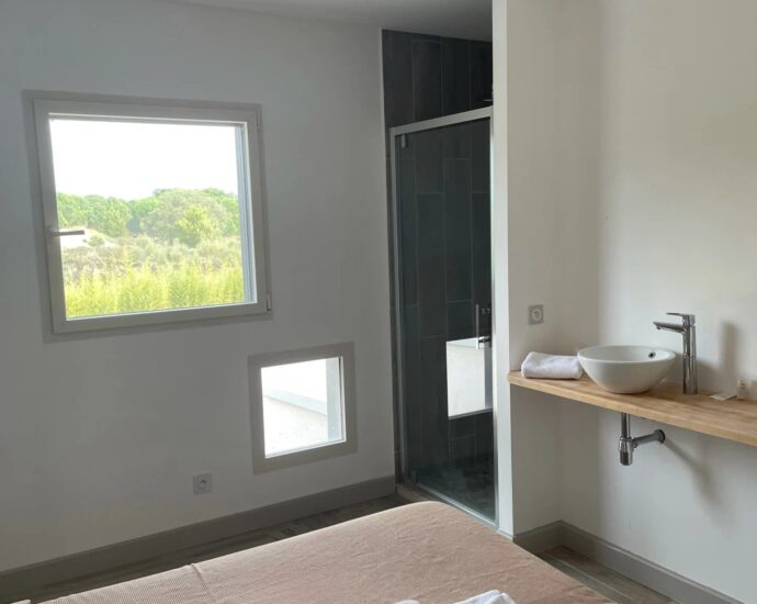 Promotional offer, villa 4 bedrooms, walking distance to the beach, swimming pool, near Cala Rossa RL264 Villa Yoko