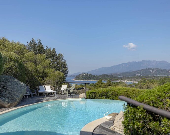 Porto-Vecchio, Domaine de Cala Rossa, villa 4 chambres, piscine, plage à pied