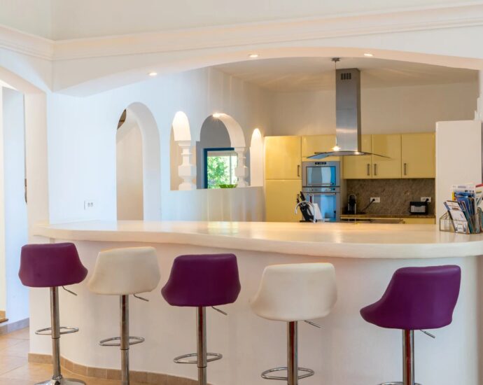 Favone, 4 chambres, piscine, pied dans l’eau