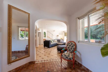 Exclusivité, Porto-Vecchio, propriété 7 chambres, piscine