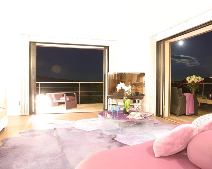 SOUTH CORSICA- MODERN VILLA –  5 BEDROOMS – POOL – SEA VIEW – NEAR FAUTEA BEACH