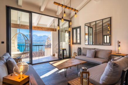 Calvi, old town centre, type 4 duplex flat, view of the Gulf