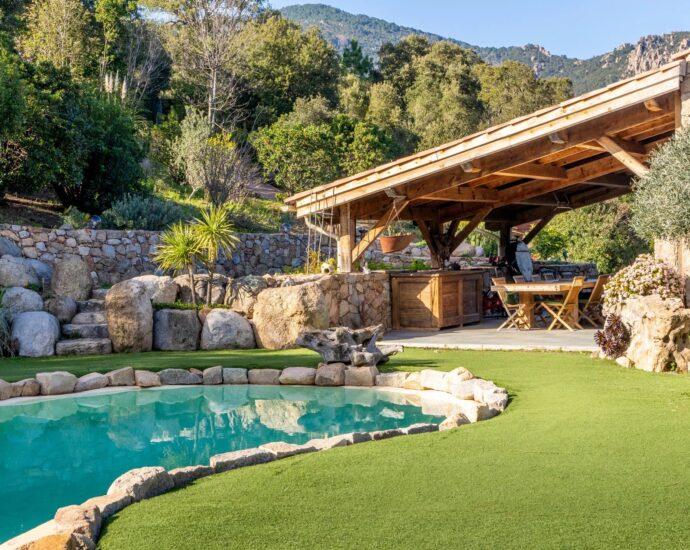 Conca, Villa type Bergerie, 4 chambres, dépendance, piscine, vue montagnes