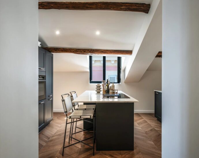 Bastia, centre‑ville, appartement, 3 chambres, vue mer