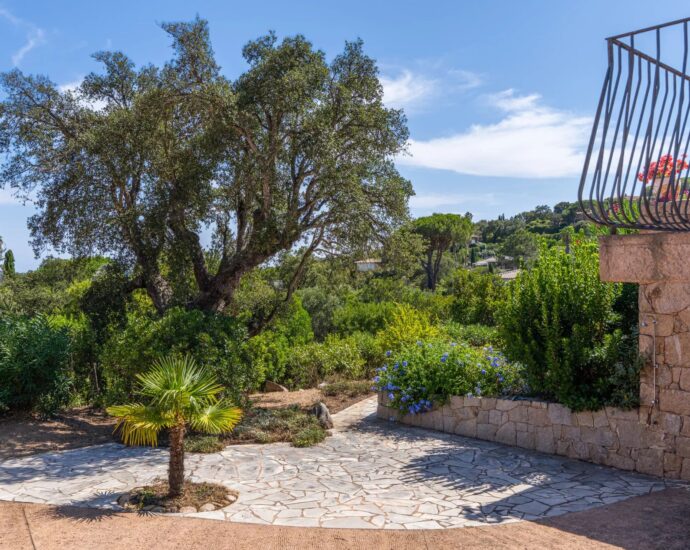 Exclusive, Capicciola, 5 bedrooms, sea view, close to the beach