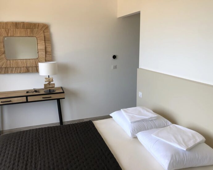 RL309 – Sainte-Lucie-de-Porto-Vecchio – Villata, Villa, 5 chambres, piscine et vue mer