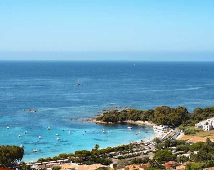 Ajaccio, Route des Sanguinaires, Appartement duplex, 4 chambres, vue panoramique mer, plage à pied