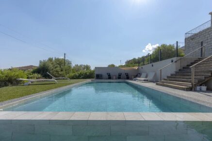 Hameau de Gialla, Villa en pierres, 7 chambres, Appartement indépendant, Piscine, Aperçu mer, proche plages de Saint-Cyprien et Cala Rossa