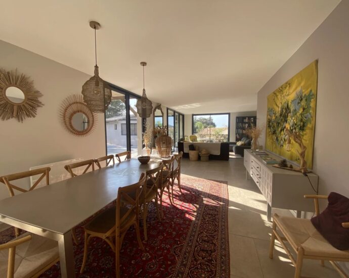 Région de Calvi, villa 5 chambres, piscine chauffée, vue montagnes