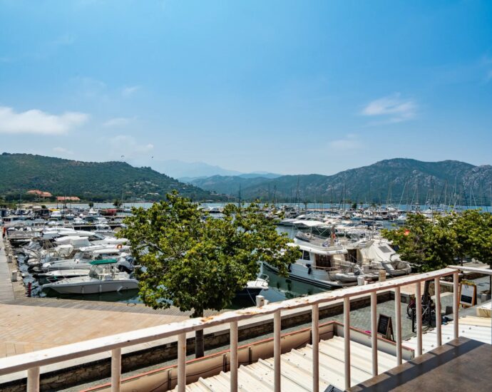 St Florent business premises