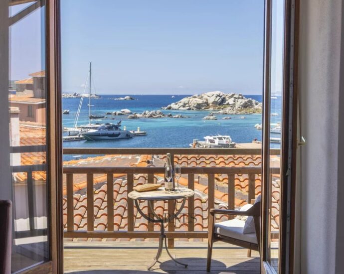 Ile de Cavallo – Duplex 3/4 chambres – Vue mer