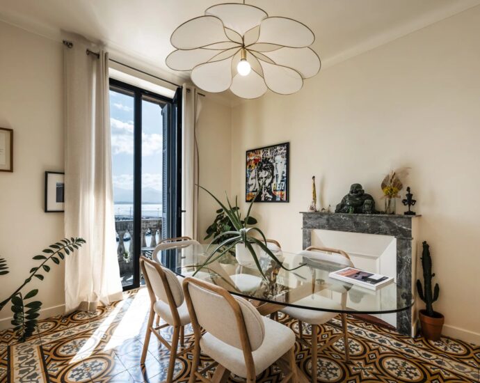 RVA38, Exclusivité, Centre-ville, Ajaccio, Appartement, 2 chambres, vue mer, plage à pieds