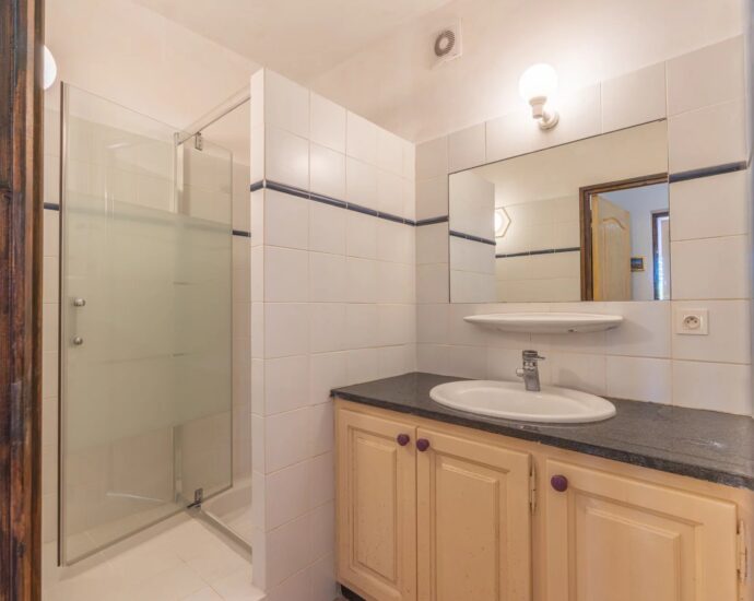 Exclusive, Capicciola, 5 bedrooms, sea view, close to the beach
