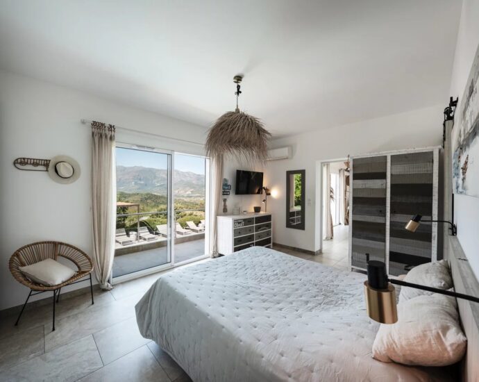 Exclusivité, Oletta, Vue Panoramique, Piscine chauffée, Proche plage
