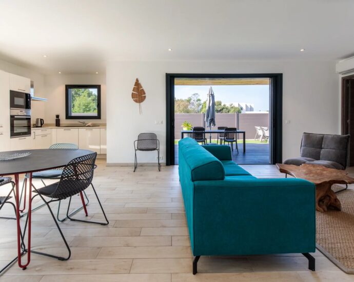 Southern Corsica –   Villa with Private Pool near Cala Rossa Beach