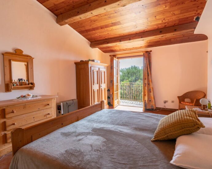 Bonifacio, Suartone, 3 chambres + 2 studios, vue mer