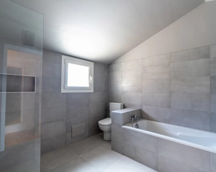 Porto-vecchio, Villa 4 chambres, piscine, vue mer, proche plage