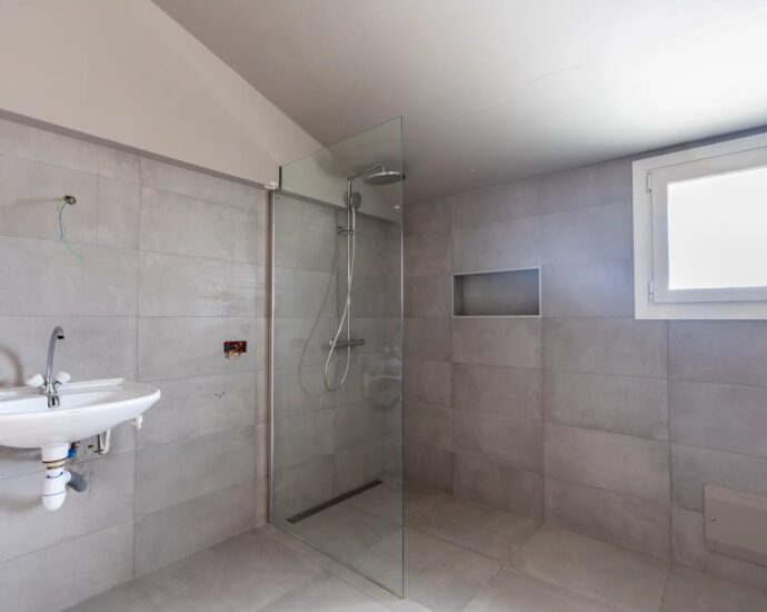 Porto-vecchio, Villa 4 chambres, piscine, vue mer, proche plage