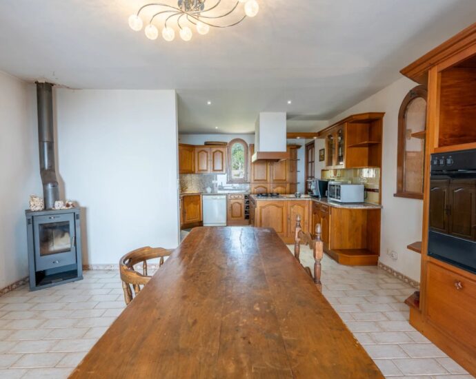 Bonifacio, Suartone, 3 chambres + 2 studios, vue mer