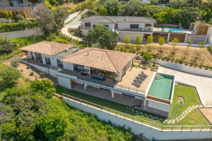 South Shore of Ajaccio, Recent Villa, Panoramic Sea View, 5 Bedrooms, Pool, Close to Beaches