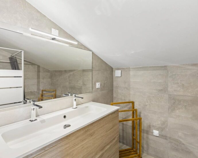 Hameau de Gialla, Villa en pierres, 7 chambres, Appartement indépendant, Piscine, Aperçu mer, proche plages de Saint-Cyprien et Cala Rossa