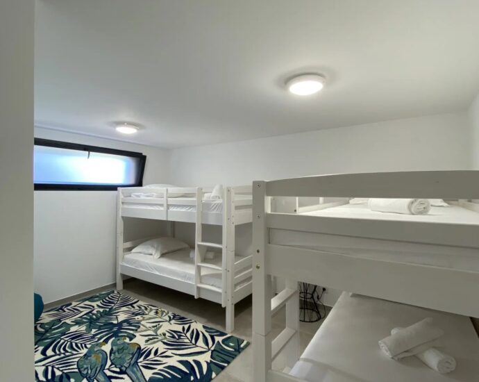 RL309 – Sainte-Lucie-de-Porto-Vecchio – Villata, Villa, 5 chambres, piscine et vue mer