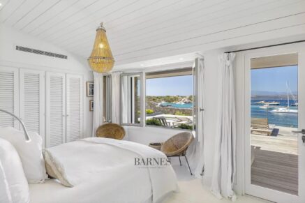 Cavallo island – Villa Pied dans l’eau – 5 Bedrooms