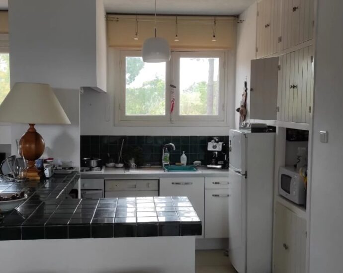 Cala Rossa, Villa feet in the water, RL294