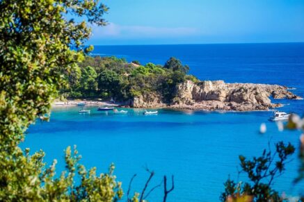 OFF MARKET, Exclusive,  Southern Corsica, Luxury Hotel, Pool, Near the Beach